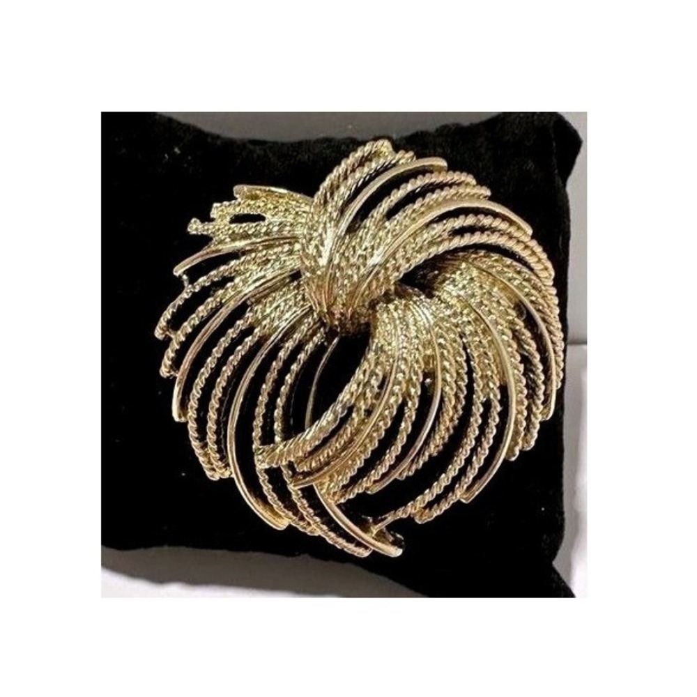 Gold Tone Brooch Pin Swirl Design Statement Jewelry‎ Vintage Style